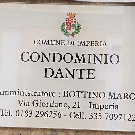 因佩里亚Casa Dante: Oneglia Centro-Marina-Spiagge公寓 外观 照片