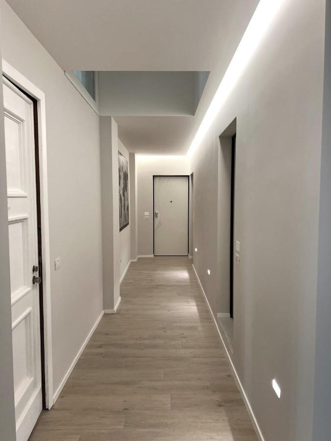 因佩里亚Casa Dante: Oneglia Centro-Marina-Spiagge公寓 外观 照片