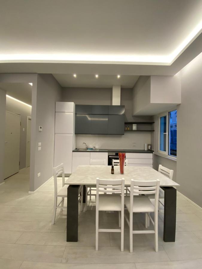 因佩里亚Casa Dante: Oneglia Centro-Marina-Spiagge公寓 外观 照片