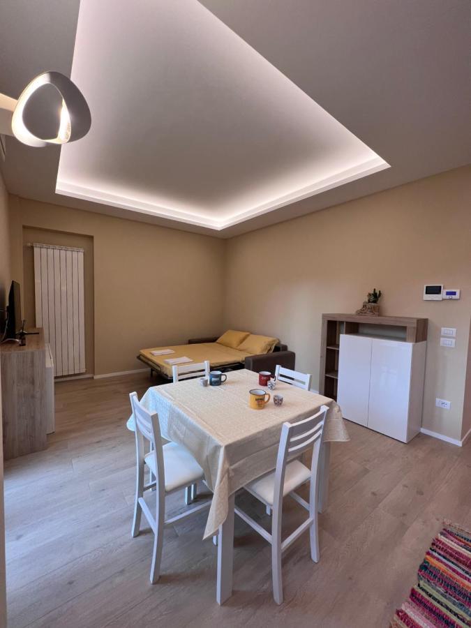 因佩里亚Casa Dante: Oneglia Centro-Marina-Spiagge公寓 外观 照片