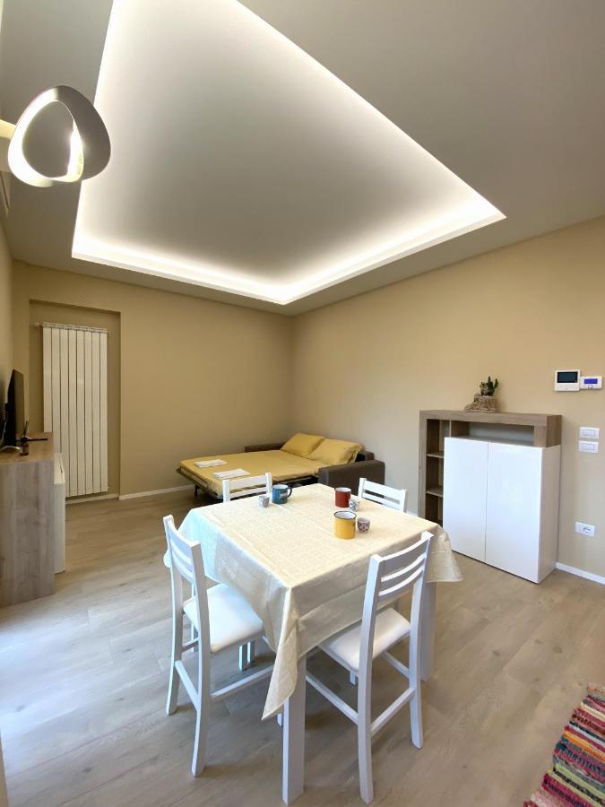 因佩里亚Casa Dante: Oneglia Centro-Marina-Spiagge公寓 外观 照片