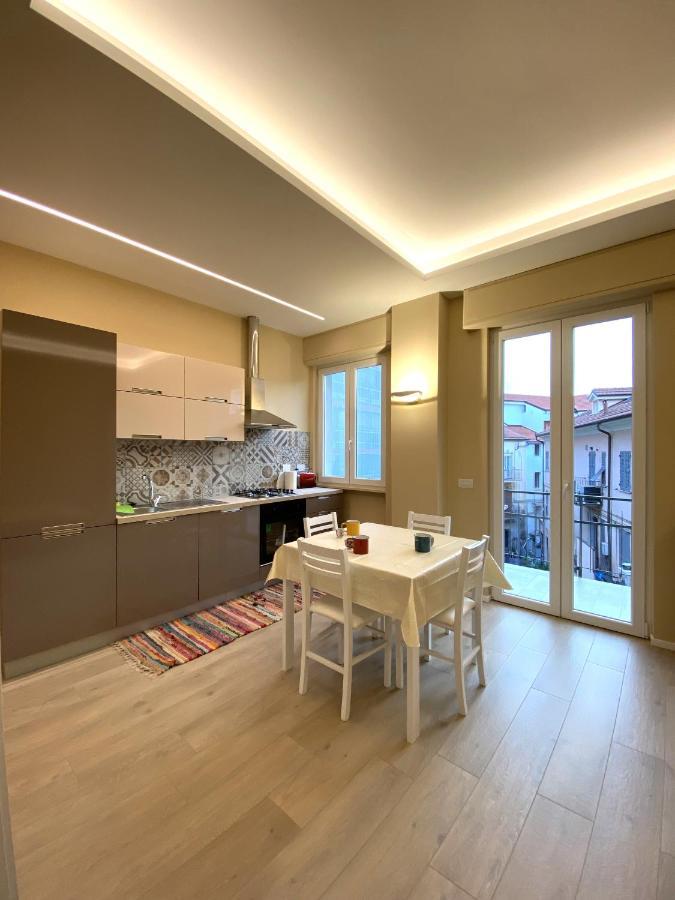 因佩里亚Casa Dante: Oneglia Centro-Marina-Spiagge公寓 外观 照片