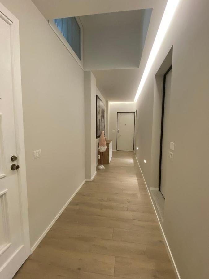 因佩里亚Casa Dante: Oneglia Centro-Marina-Spiagge公寓 外观 照片